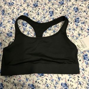 Victoria racerback sport bra